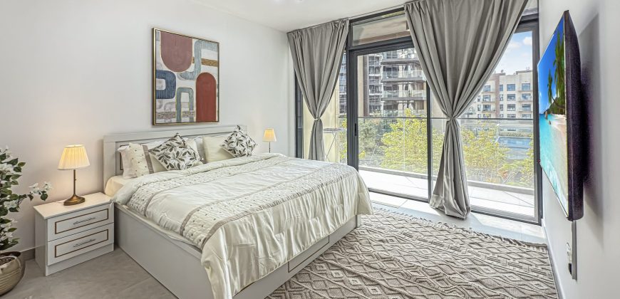 Perspective view opulent apartment for 4 Person