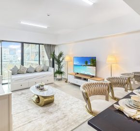 Perspective view opulent apartment for 4 Person